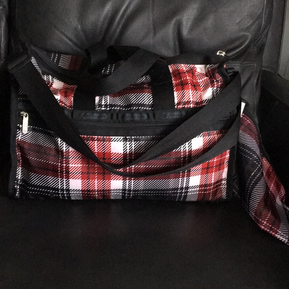 NWT LeSportsac Medium Weekender - Blanket Plaid